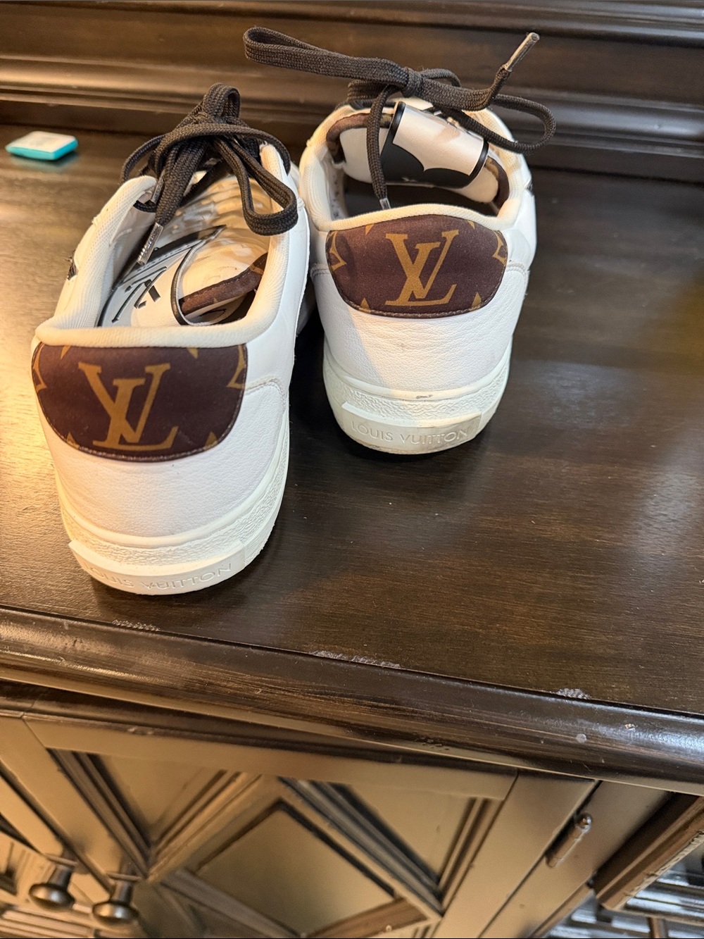 Louis Vuitton White and Black Low-Top Leather Sneakers - Picture 3 of 6